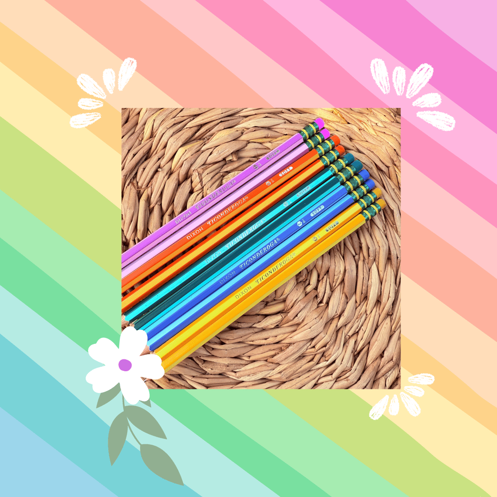 Image of Two-Tone of First Name Custom Pencils/Lápices personalizados de dos tonos con el primer nombre