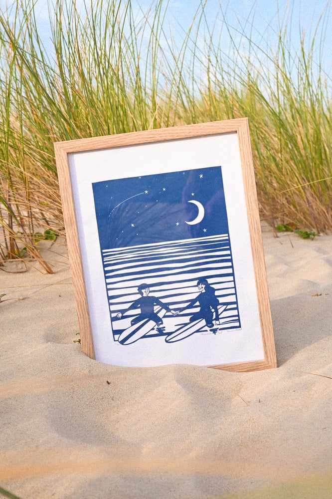 Image of Linogravure 30 x 40 cm • Moonrise Surf