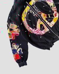 Image 7 of 1 OF 1 PEACE FLOWER BATIK PATCHWORKS ZIP HOODIE SIZE L