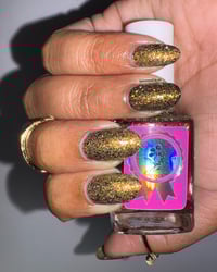 Image 11 of Gilded Glamour