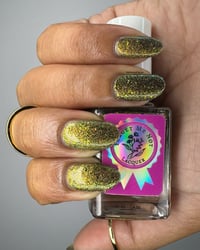 Image 7 of Gilded Glamour