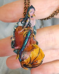 Autumn - sirenatta Rubaincanti / Spell-stealing mermaid