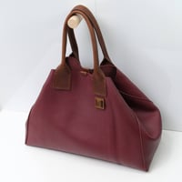 Image 6 of Slouchy 3-panel Tote in pebbled cherry