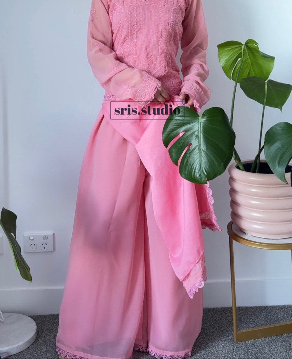 Image of Bubblegum pink three piece kurtha set 