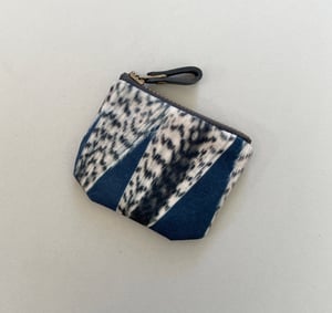 Image of Feather stripe, tiny zipper purse