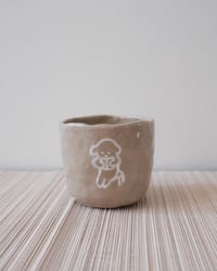 Image 1 of ‘Reading book dog’ cup 