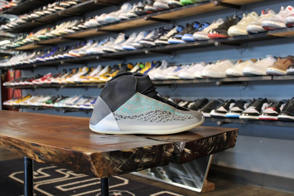 ADIDAS YEEZY QNTM "TEAL BLUE"