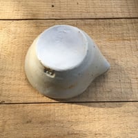 Image 3 of 27. Pourer
