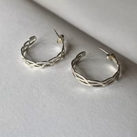 Image 1 of BASKET HOOPS