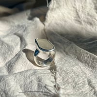 Image 2 of THICK SEAGLASS RING (K ½)