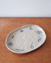 Image 1 of ‘Kitten’s favorite toy collections’ plate 