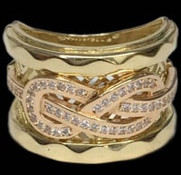 Womens ring