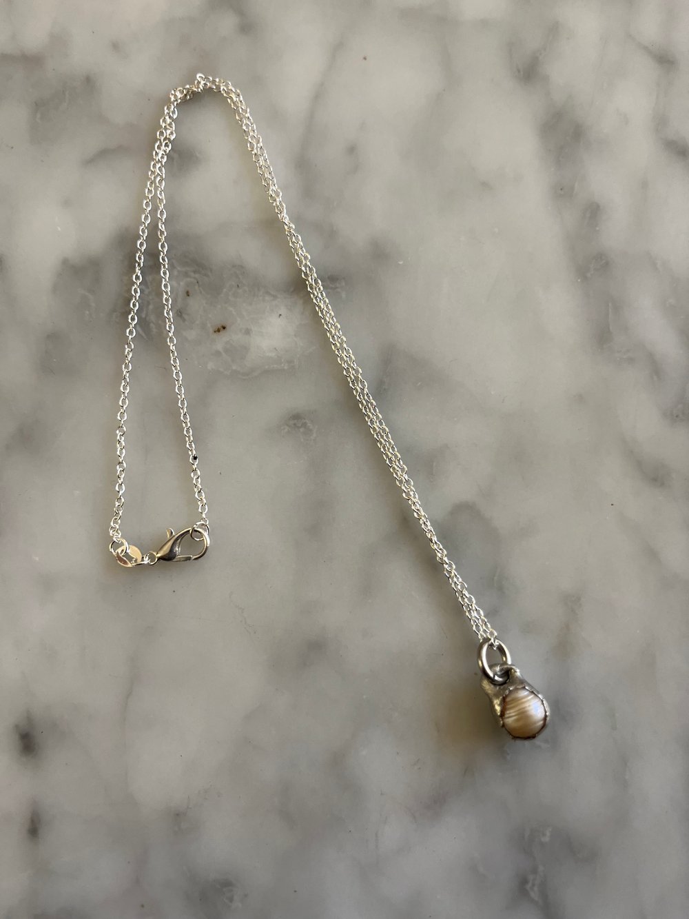 Image of WHITE SINGLE 