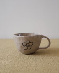 Image 4 of Tea pot set with two cups (with handle)