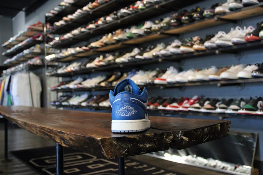 Air Jordan I (1) Low SE "Industrial Blue"