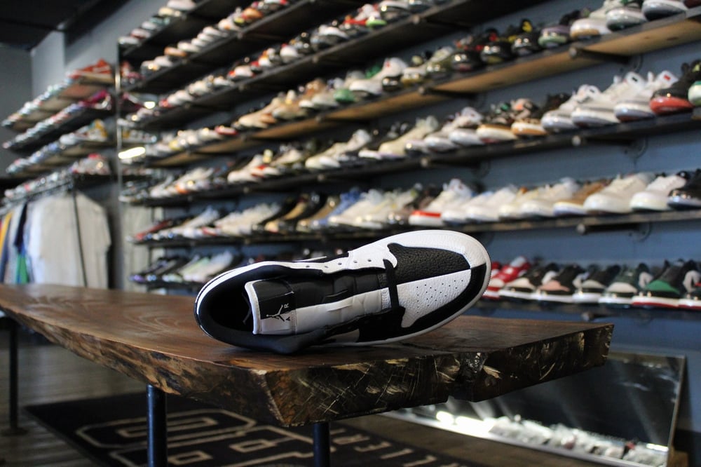 Air Jordan I (1) Low "Blk/White/Split" WMNS
