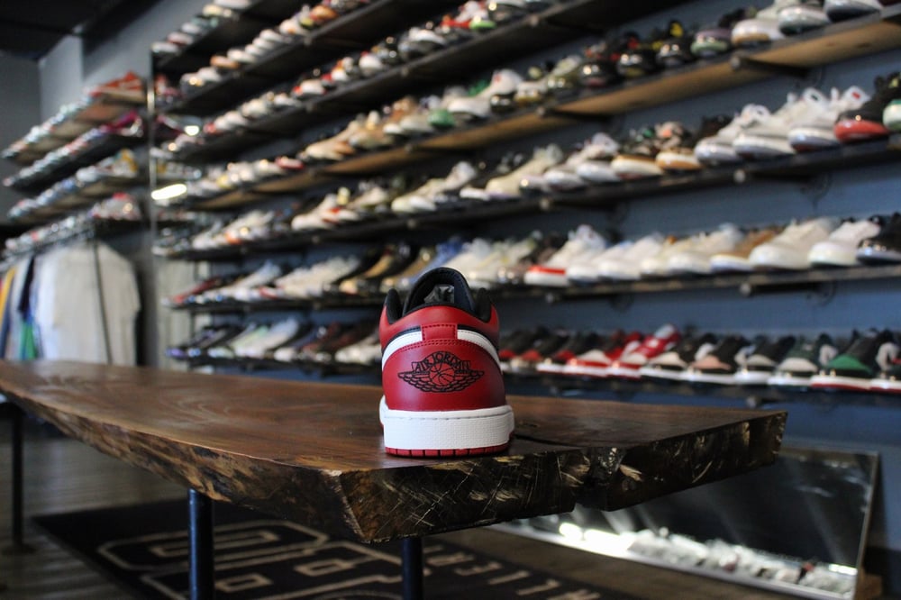 Air Jordan I (1) Low "Alt. Bred Toe"