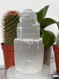Medium Selenite Tower