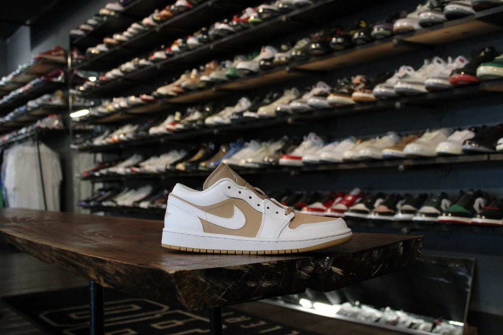 Air Jordan I (1) Low "Hemp/White"