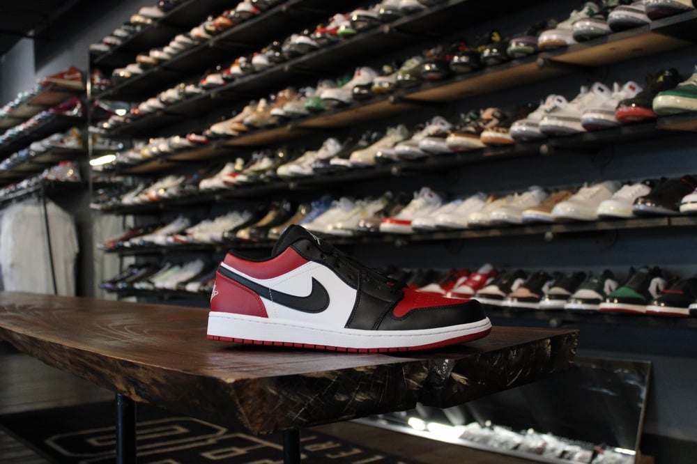 Air Jordan I (1) Low "Blk/Varsity Red"