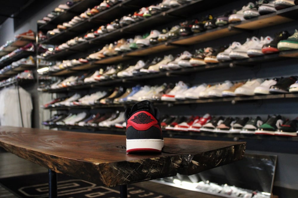 Air Jordan I (1) Low KO "Blk/Varsity Red"