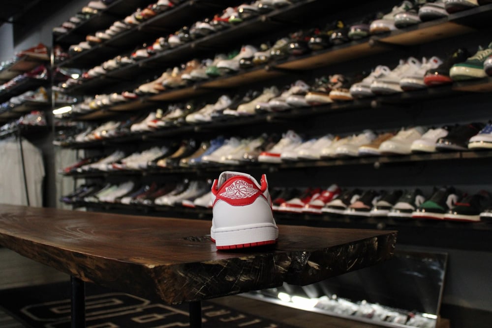 Air Jordan I (1) Low OG "White/University Red"