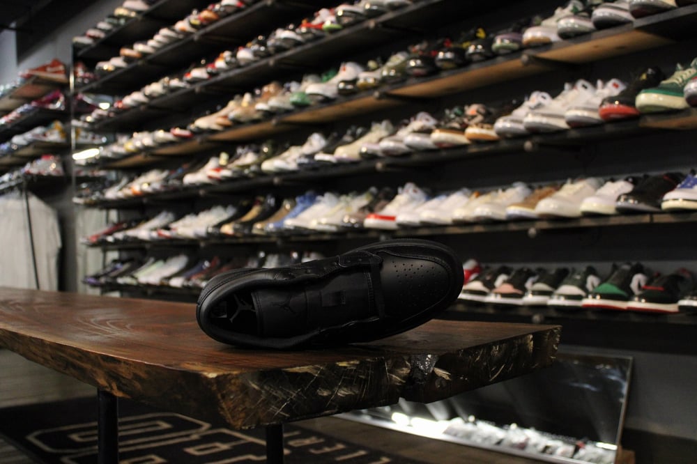 Air Jordan I (1) Low "Triple Black"