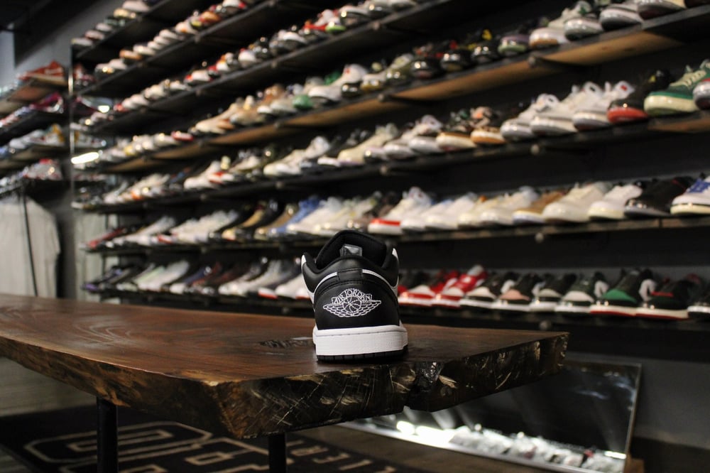 Air Jordan I (1) Low "Black/White"