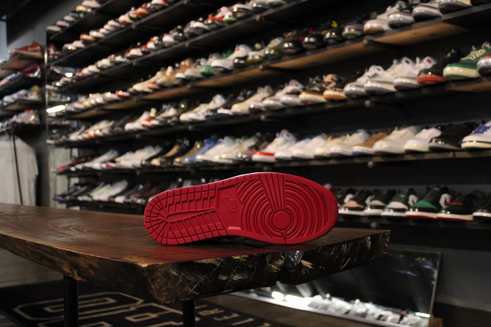 Air Jordan I (1) Low "Cardinal Red"
