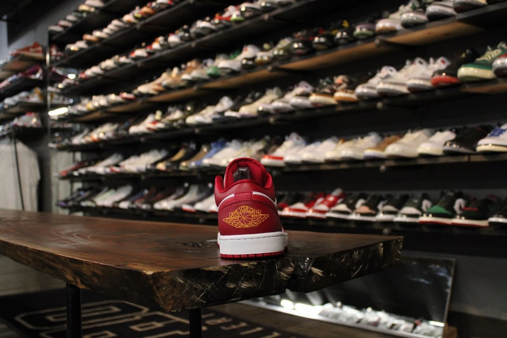 Air Jordan I (1) Low "Cardinal Red"