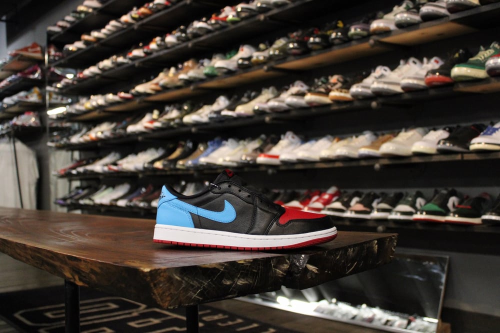 Air Jordan I (1) Low OG "Unc To Chi" WMNS