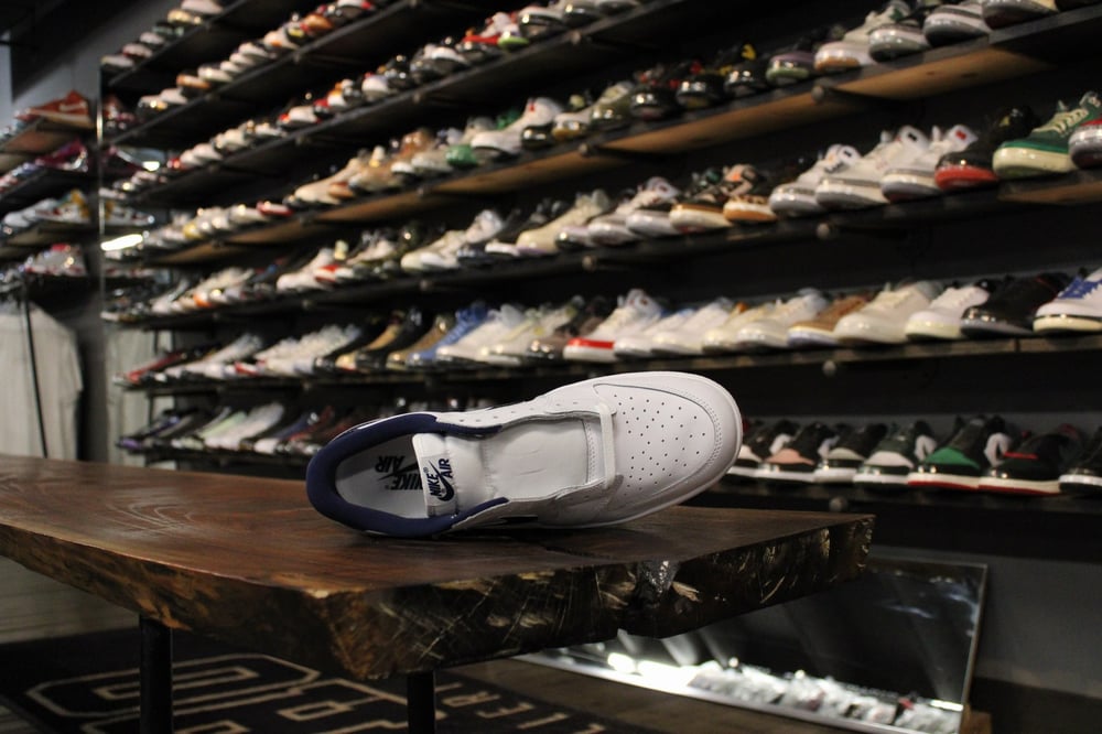 Air Jordan I (1) Low OG '85 "Metallic Navy"