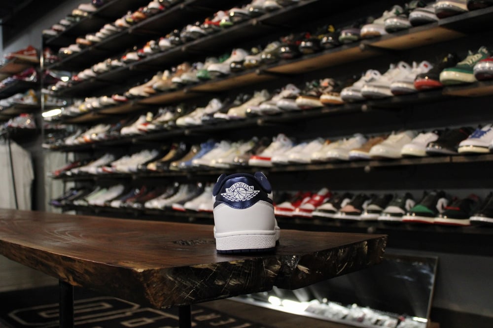 Air Jordan I (1) Low OG '85 "Metallic Navy"