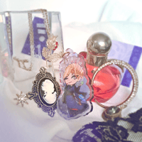 Image 1 of Vil Schoenheit Acrylic Charm