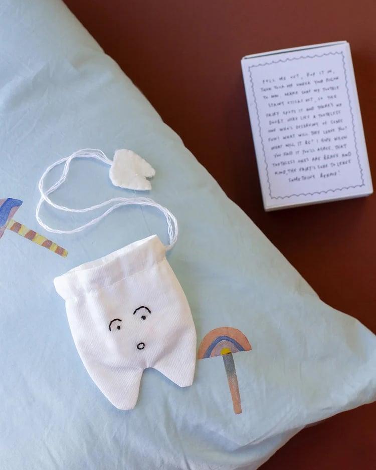 Image of Tooth Bag