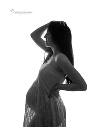 Image 1 of MINI MATERNITY SESSIONS (BOOKING DEPOSIT)