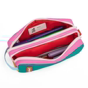 Image of Estuche escolar con doble compartimento