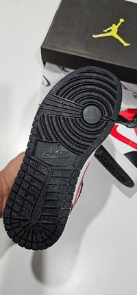 Image 3 of Air Jordan1