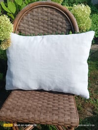 Image 6 of Coussin en canevas vintage 