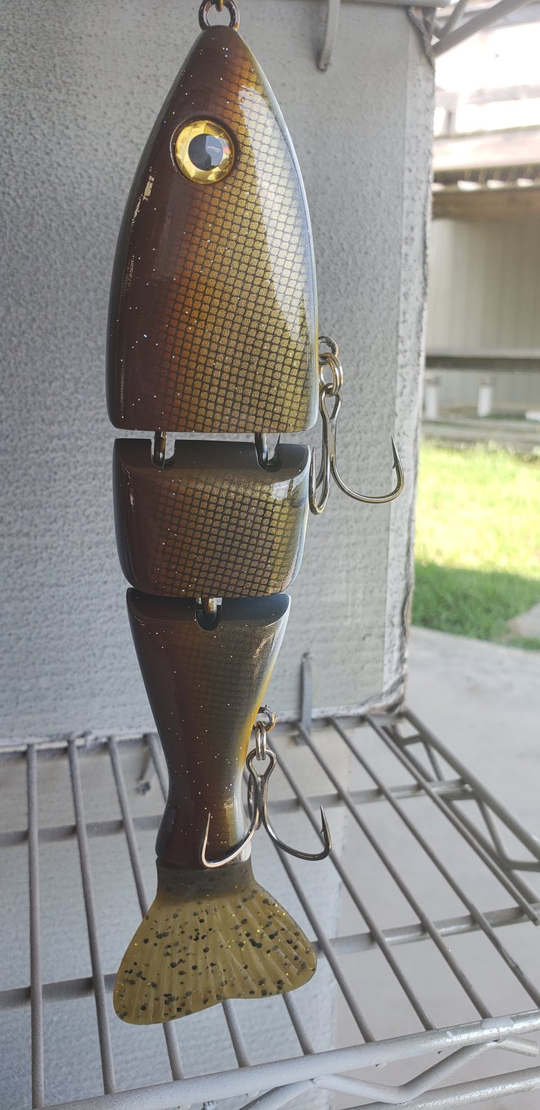 Image of 10 inch. Slow Sink. Carp. 4-1/2 ozs.