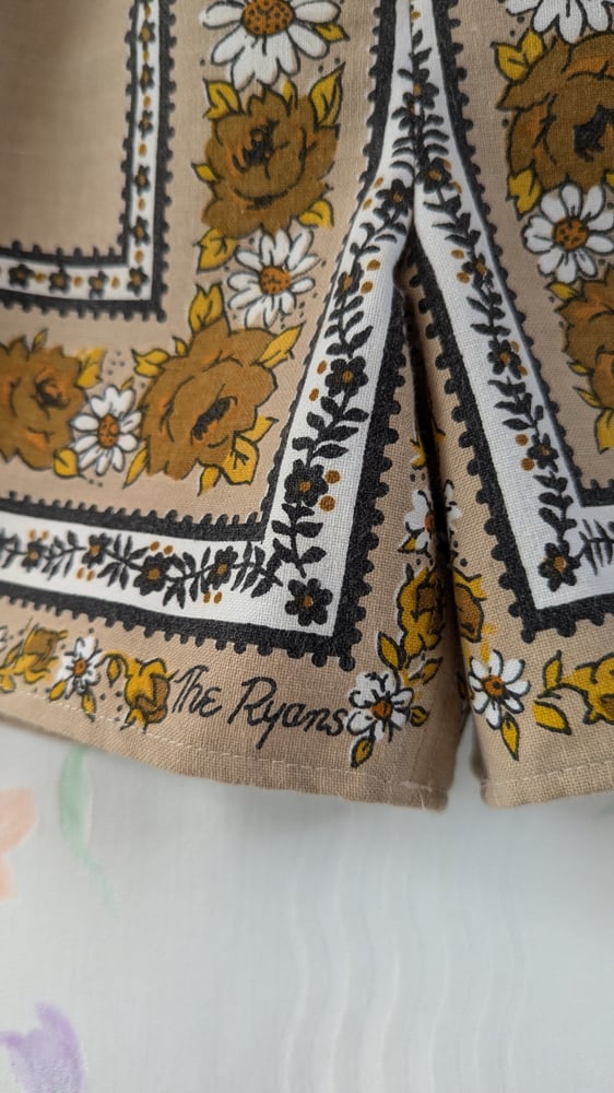 Image of 70s Floral Bandana Shorts - M/L