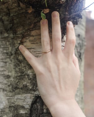 Image of 18ct Rose gold, 2mm, horn textured, wishbone ring