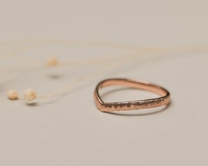 Image of 18ct Rose gold, 2mm, horn textured, wishbone ring