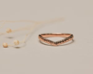 Image of 18ct Rose gold, 2mm, horn textured, wishbone ring