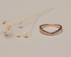 Image of 18ct Rose gold, 2mm, horn textured, wishbone ring