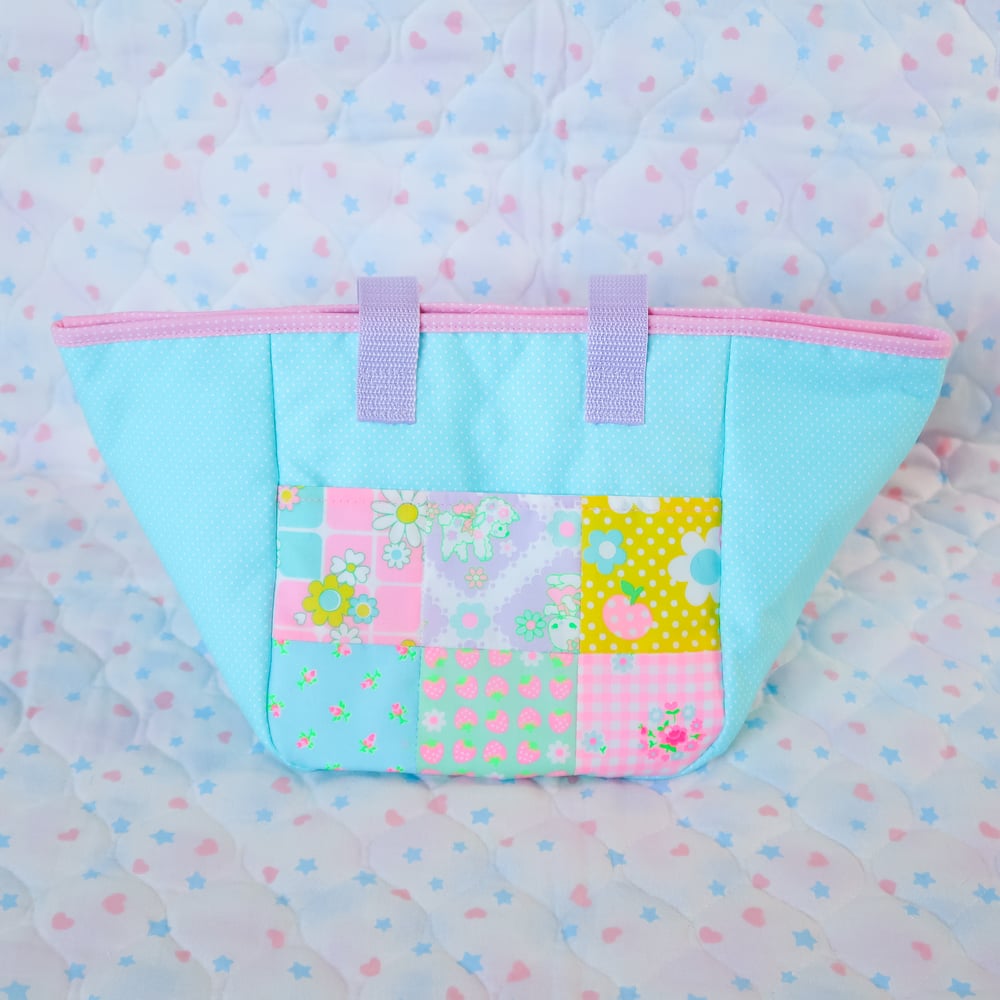 Nifty Bag: 03