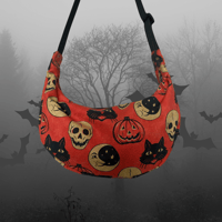 Vintage Halloween Canvas Cresent 