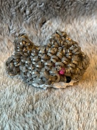 Image 2 of Shark Pufff