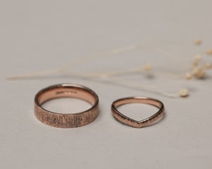 Image of 9ct Rose gold 5mm flat court horn textured ring