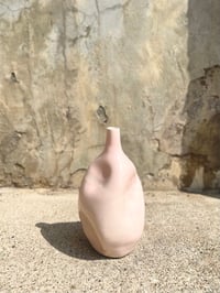 Image 3 of bud vase (melty pink)
